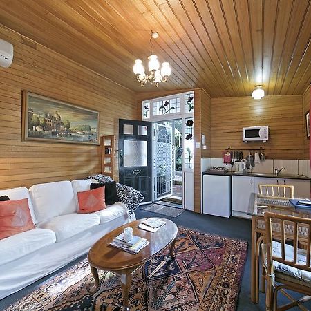 Отель Hillside Country Retreat Йорк Экстерьер фото